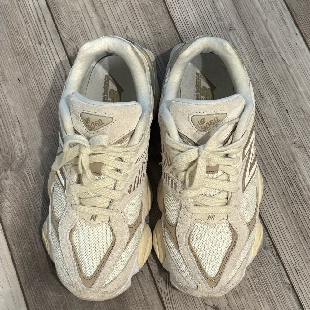 New Balance 9060